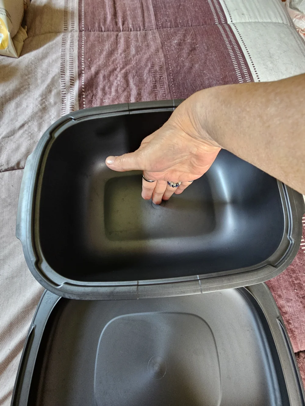 Tupperware Dark Gray Plastic  Cooking Pan. Oven,microwave And Freezer Safe